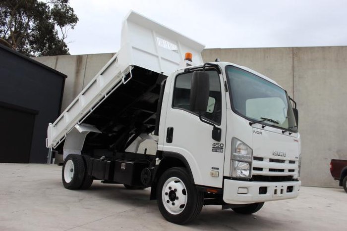 2018 Isuzu N Series NQR 87/80-190 WHITE