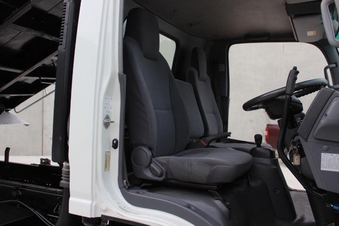 2018 Isuzu N Series NQR 87/80-190 WHITE