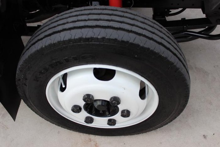 2018 Isuzu N Series NQR 87/80-190 WHITE