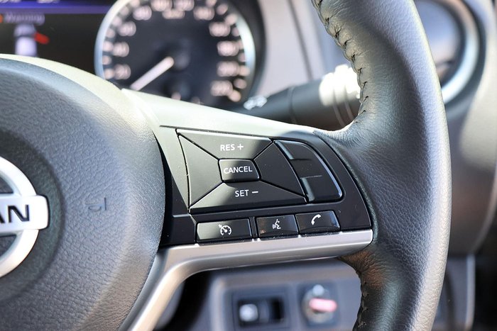 2023 Nissan Navara ST-X