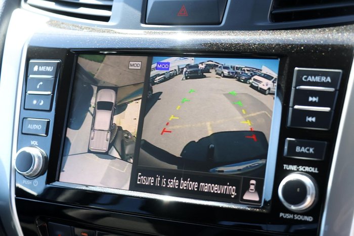 2023 Nissan Navara ST-X