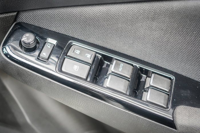 2022 Isuzu MU-X LS-U