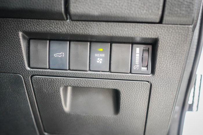 2022 Isuzu MU-X LS-U