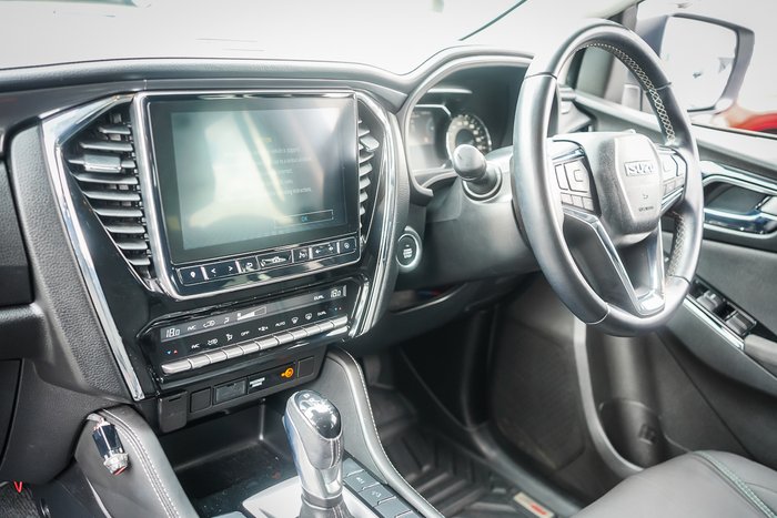 2022 Isuzu MU-X LS-U