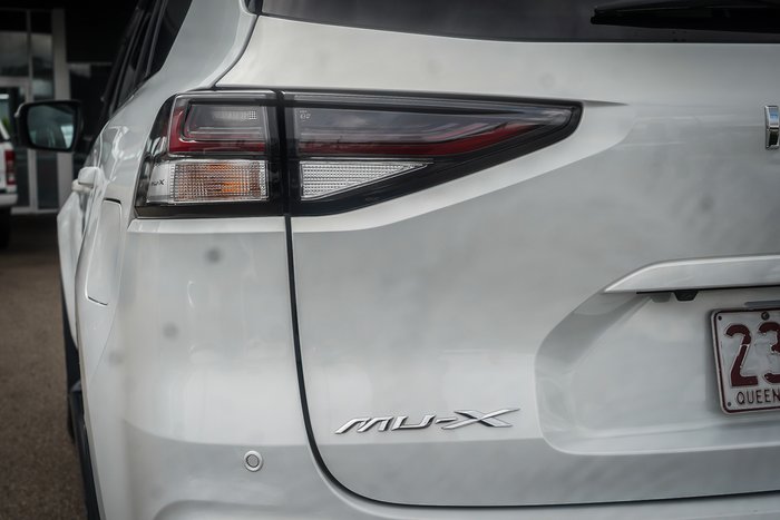 2022 Isuzu MU-X LS-U