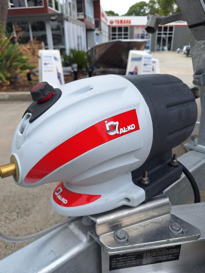 2026 QUINTREX 660 Trident