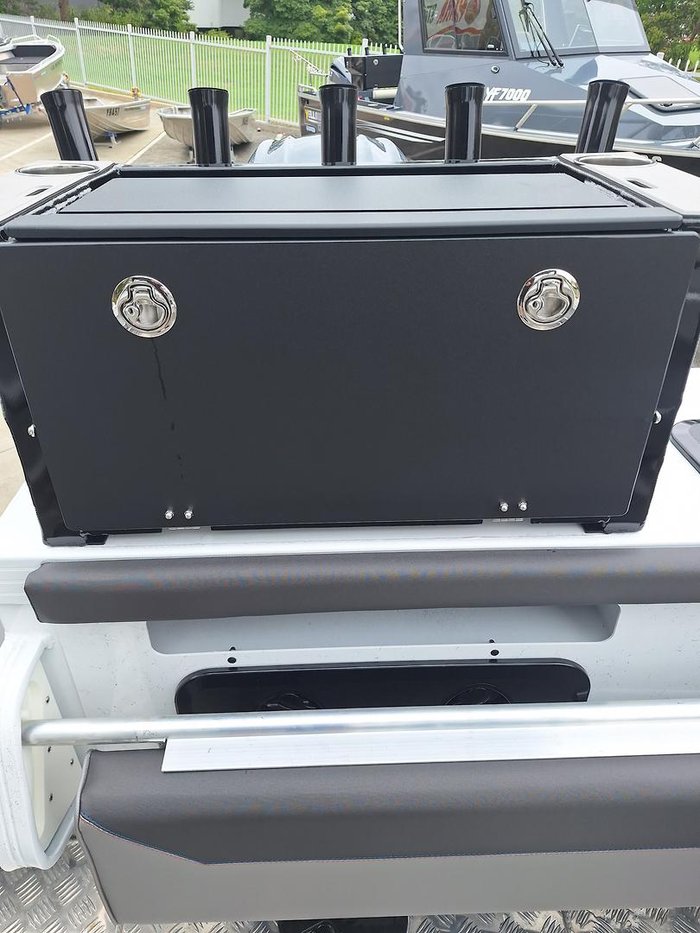 2026 QUINTREX 660 Trident