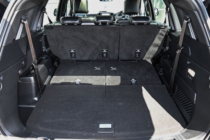 2024 Ford Everest Platinum