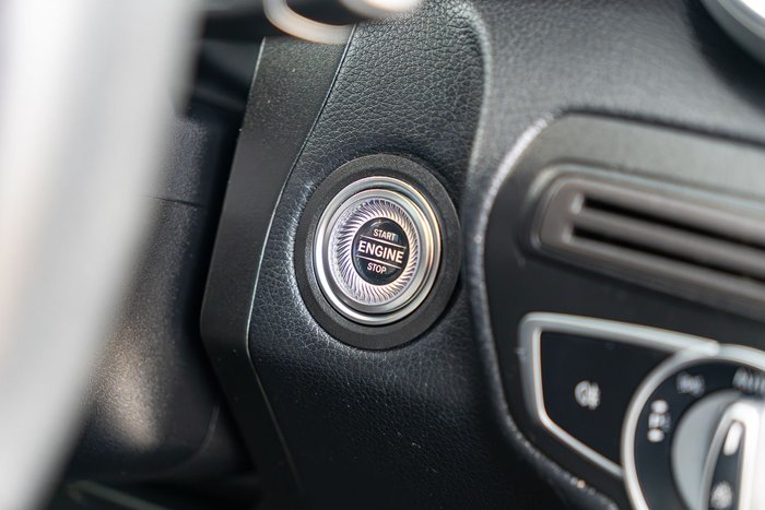 2019 Mercedes-Benz GLC-Class GLC300