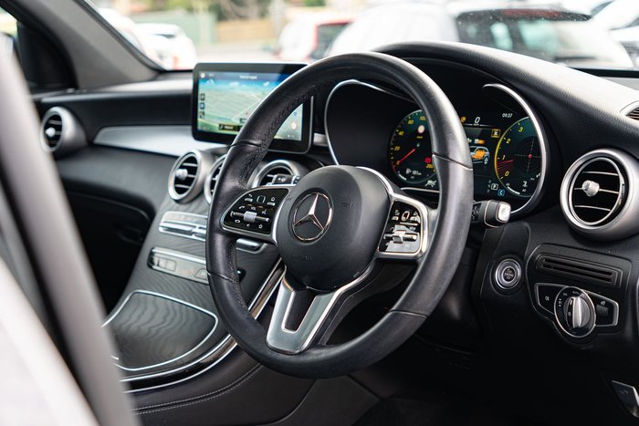 2019 Mercedes-Benz GLC-Class GLC300