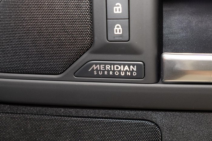 2026 Land Rover Defender 110 D350 X-Dynamic HSE