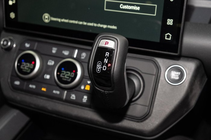 2026 Land Rover Defender 110 D350 X-Dynamic HSE