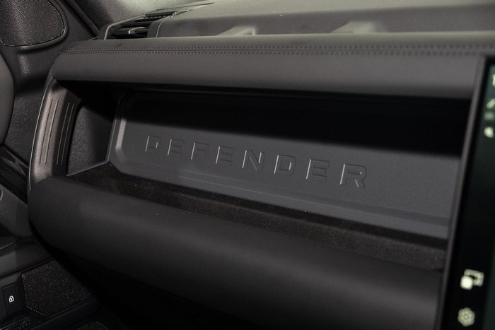 2026 Land Rover Defender 110 D350 X-Dynamic HSE