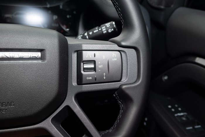 2026 Land Rover Defender 110 D350 X-Dynamic HSE