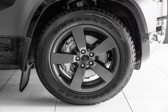 2026 Land Rover Defender 110 D350 X-Dynamic HSE