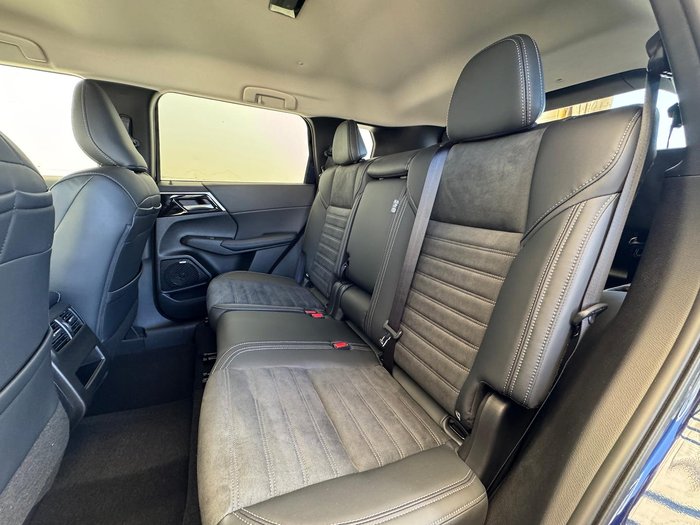 2025 Mitsubishi Outlander Aspire