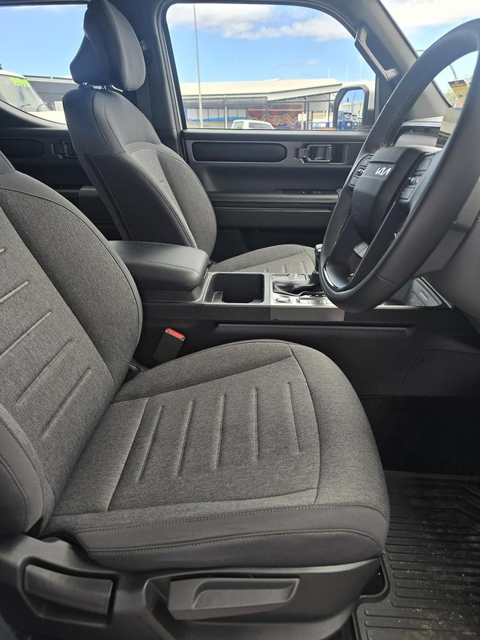 2025 Kia Tasman SX TK MY26 4X4 Dual Range Clear White