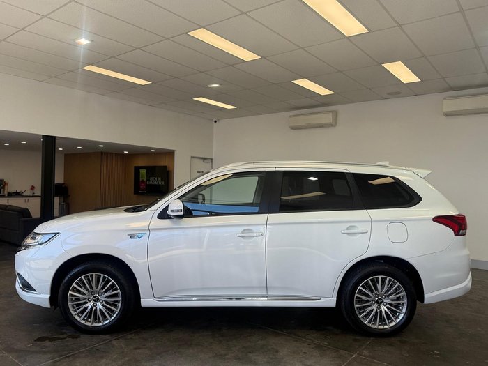 2020 Mitsubishi Outlander PHEV ES ADAS