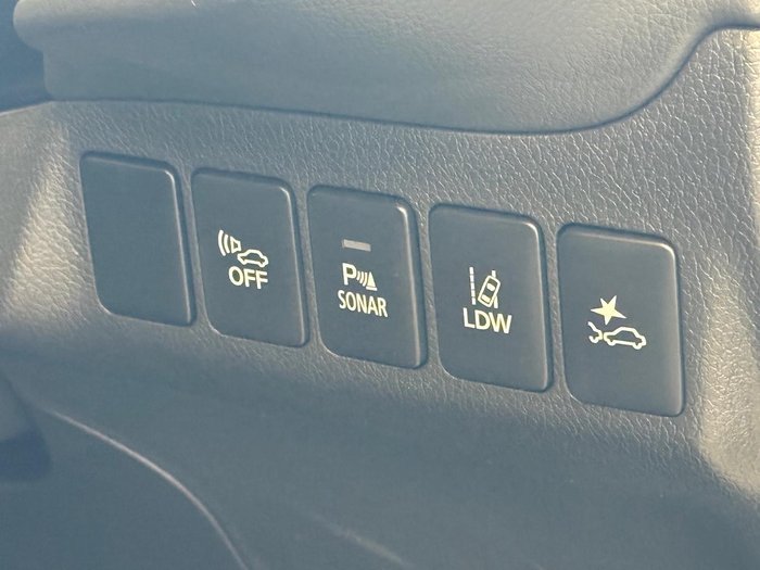 2020 Mitsubishi Outlander PHEV ES ADAS