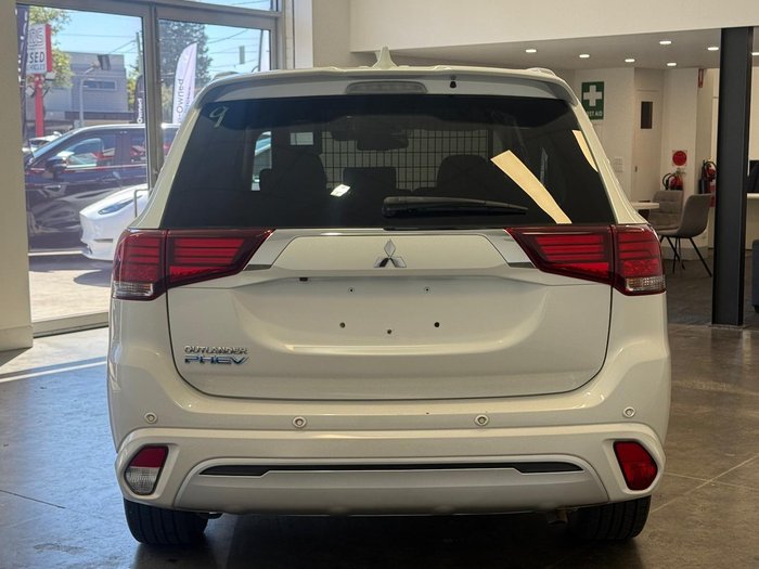 2020 Mitsubishi Outlander PHEV ES ADAS