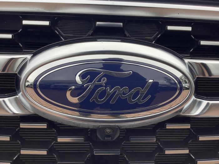 2023 Ford Everest Platinum