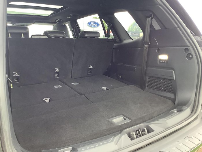 2023 Ford Everest Platinum