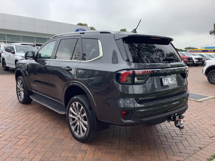 2023 Ford Everest Platinum