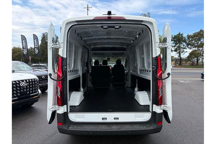 2025 LDV Deliver 9 LWB Mid Roof