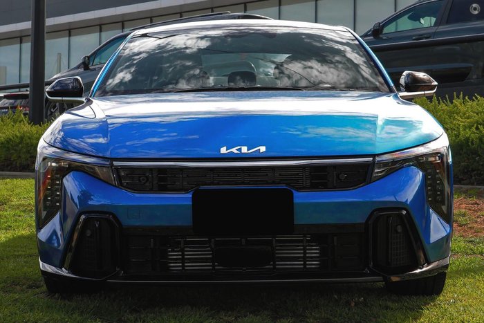 2025 Kia K4 Sport