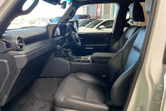 2025 Toyota Landcruiser Prado Kakadu