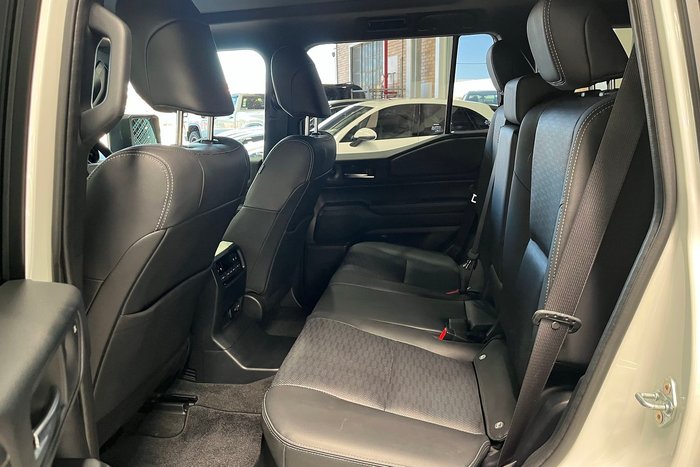 2025 Toyota Landcruiser Prado Kakadu