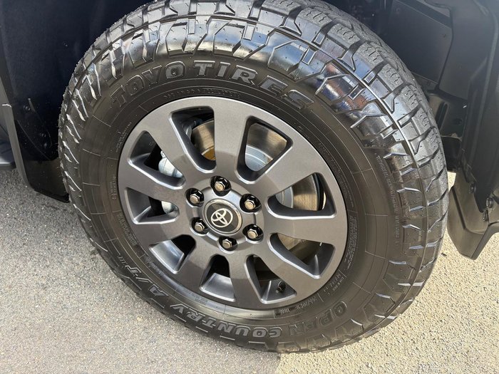 2024 Toyota Landcruiser Prado Altitude