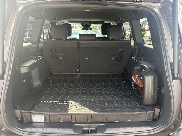 2024 Toyota Landcruiser Prado Altitude