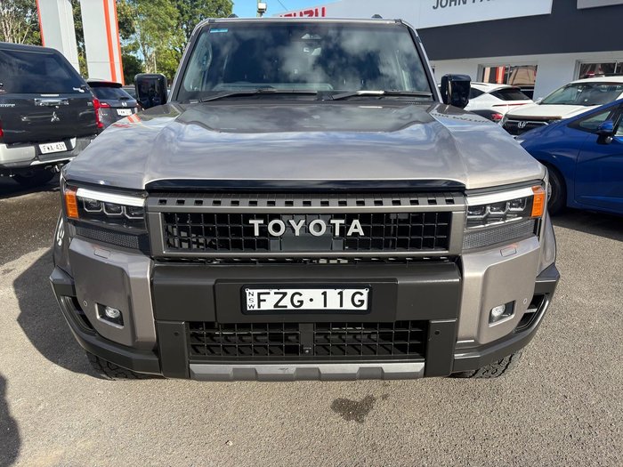 2024 Toyota Landcruiser Prado Altitude