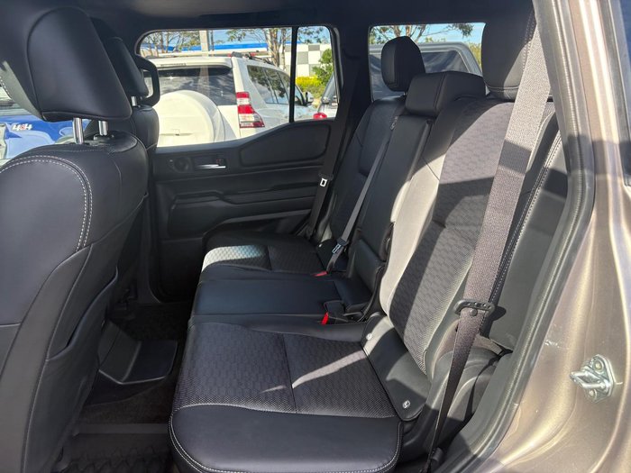 2024 Toyota Landcruiser Prado Altitude