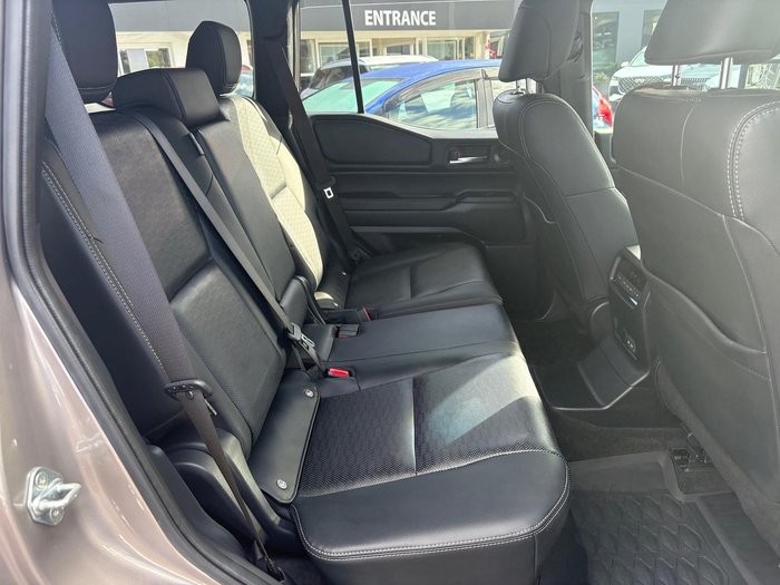 2024 Toyota Landcruiser Prado Altitude