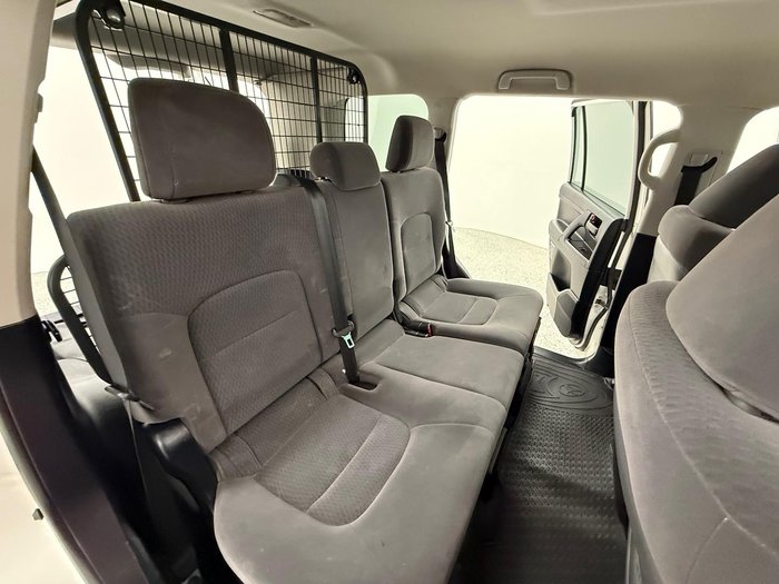 2020 Toyota Landcruiser GX VDJ200R 4X4 Dual Range Glacier White