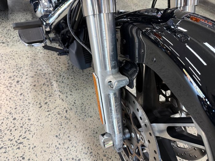 2020 Harley-Davidson Freewheeler 114 (FLRT) Freewheeler Black