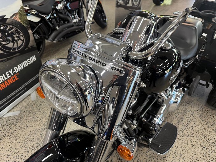 2020 Harley-Davidson Freewheeler 114 (FLRT) Freewheeler Black