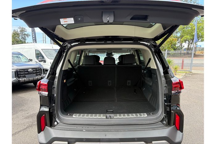 2025 LDV D90 Executive