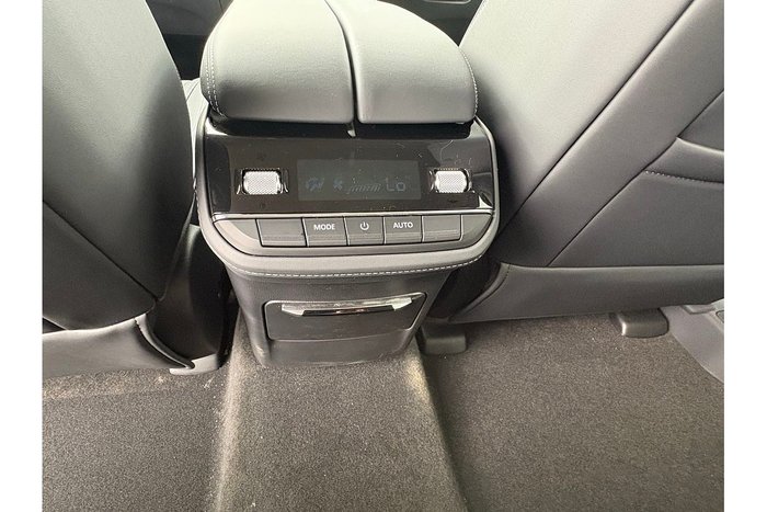 2025 LDV D90 Executive SV9A MY25 Metal Ash