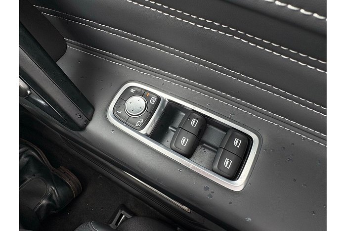 2025 LDV D90 Executive SV9A MY25 Metal Ash