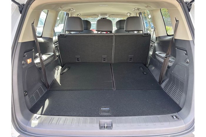 2025 LDV D90 Mode SV9A MY25 NATURAL WHITE (2D)