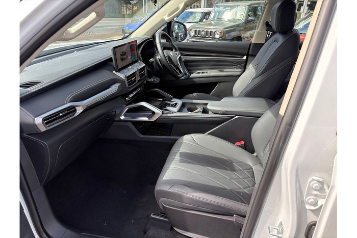 2025 LDV D90 Mode SV9A MY25 NATURAL WHITE (2D)