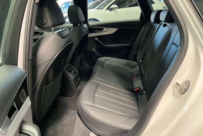 2024 Audi A4 45 TFSI S line