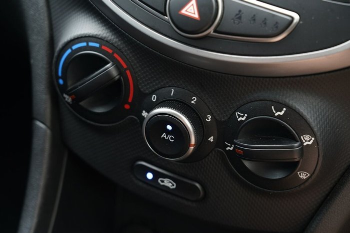 2016 Hyundai Accent SR