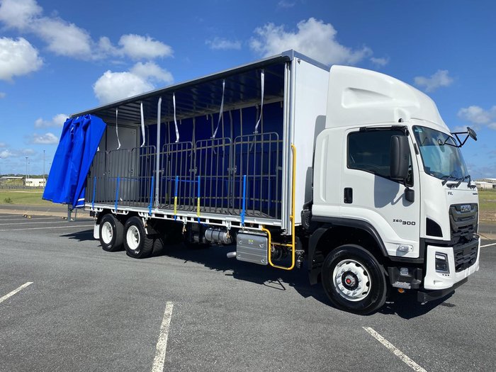 2026 Isuzu F Series FVL 260-300 Freightpack