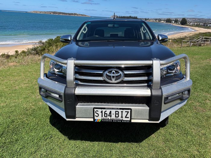 2015 Toyota Hilux SR5
