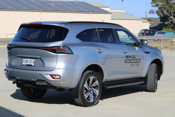 2025 Isuzu MU-X LS-T
