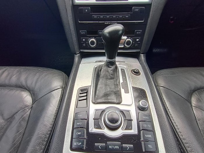 2006 Audi Q7 TDI Four Wheel Drive White